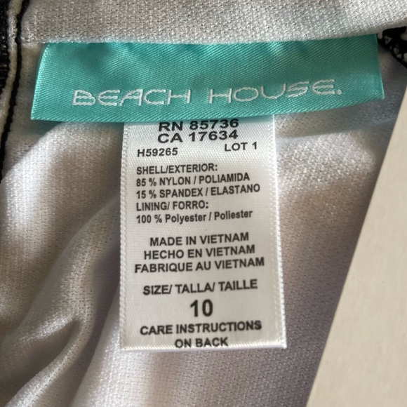 Beach House Adjustable Neckline Tankini Top, Size 10 - Picture 5 of 14